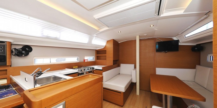 Jeanneau Sun Odyssey 410