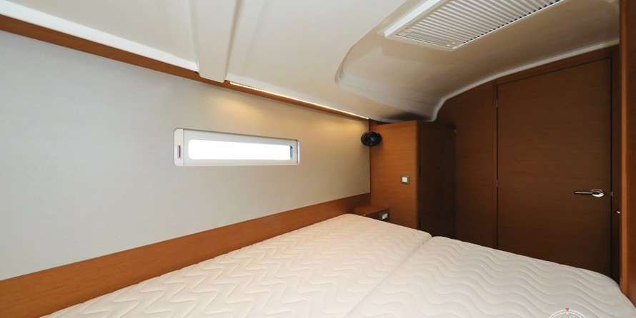 Jeanneau Sun Odyssey 410