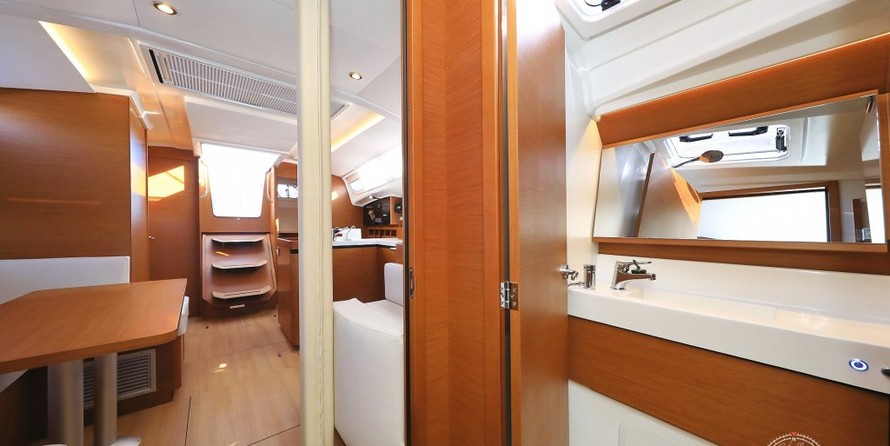 Jeanneau Sun Odyssey 410