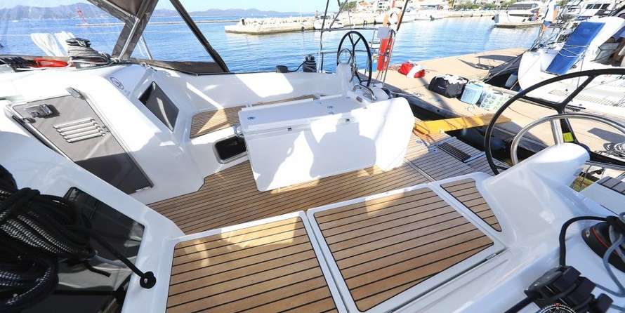 Jeanneau Sun Odyssey 410