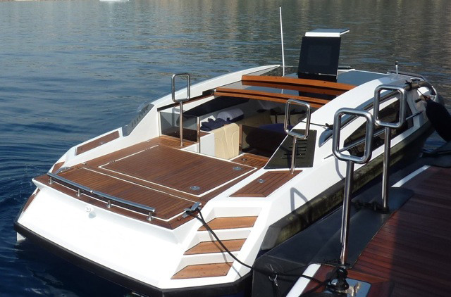 Royal Denship Limo Tender 8m