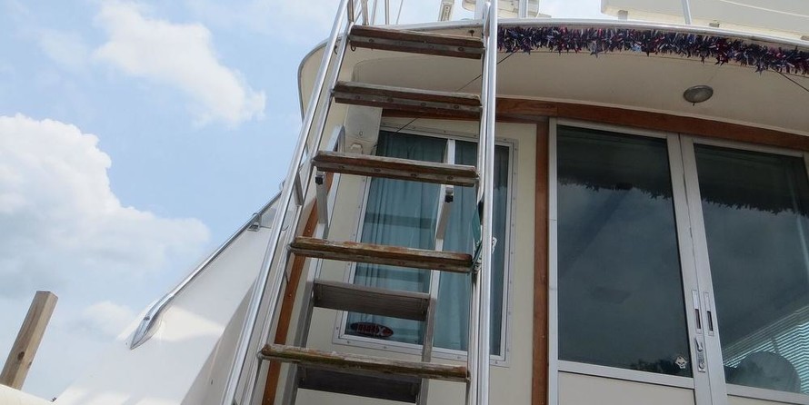 Bertram 60 Convertible