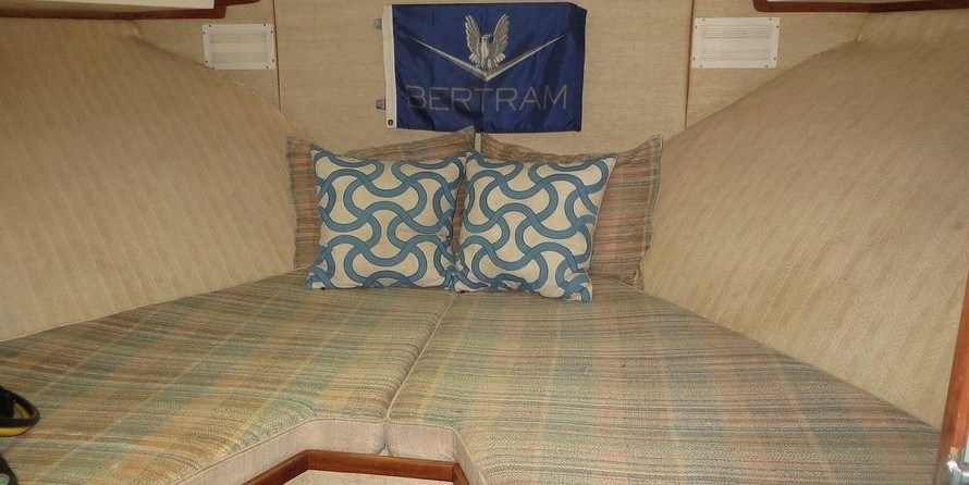 Bertram 60 Convertible