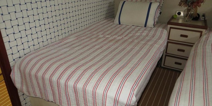 Bertram 60 Convertible