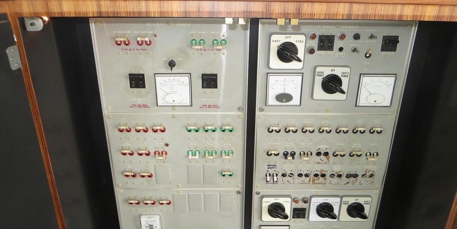 Bertram 60 Convertible