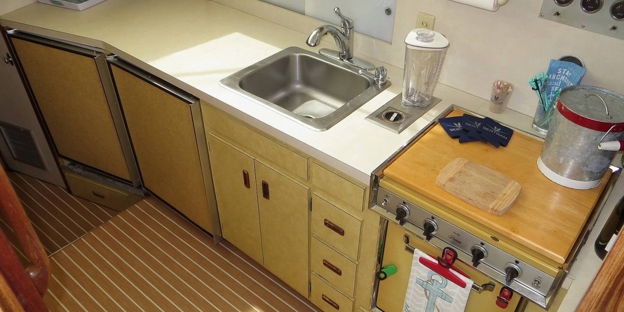 Bertram 60 Convertible