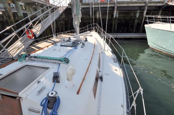 C&C 40 Centerboard Cruiser