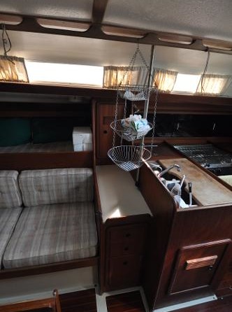 C&C 40 Centerboard Cruiser