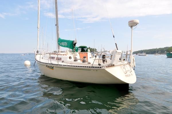 C&C 40 Centerboard Cruiser