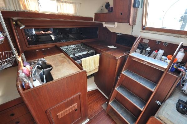 C&C 40 Centerboard Cruiser