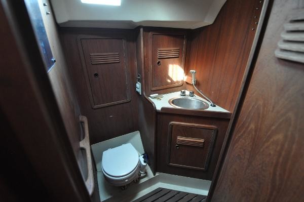 C&C 40 Centerboard Cruiser