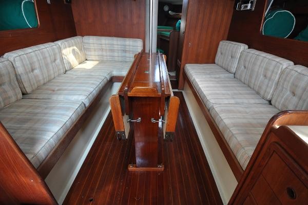 C&C 40 Centerboard Cruiser