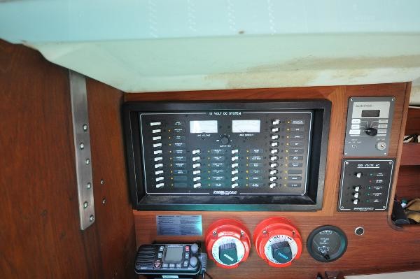 C&C 40 Centerboard Cruiser