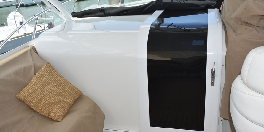 Hatteras 39.9 Express