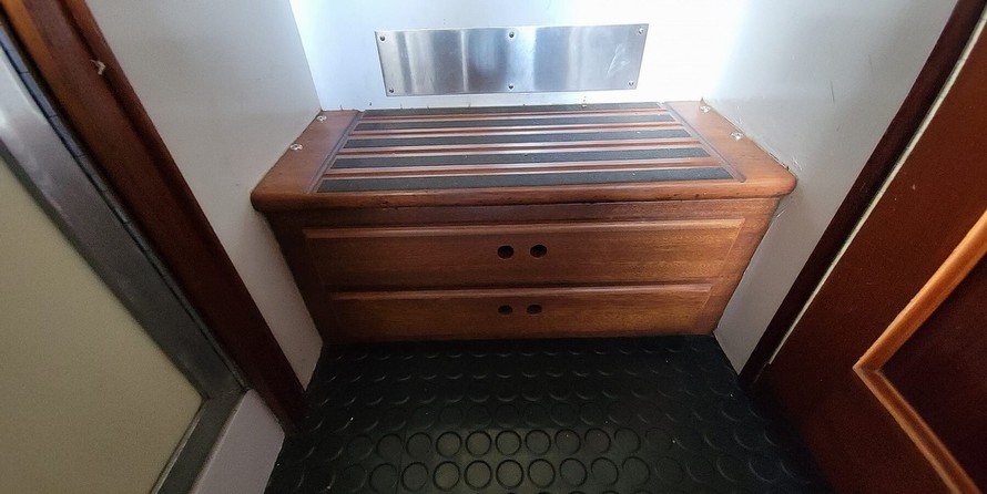 Santa Barbara Boat Builders 39