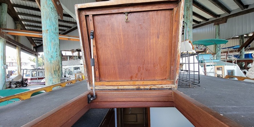 Santa Barbara Boat Builders 39