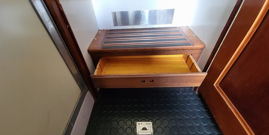 Santa Barbara Boat Builders 39