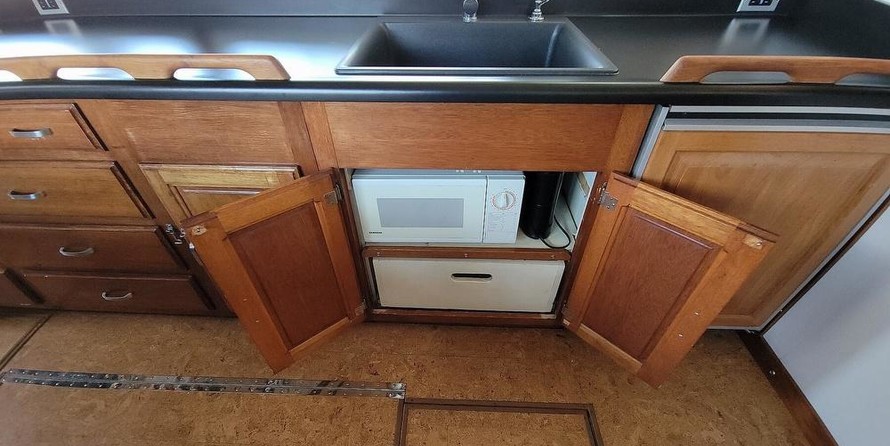 Santa Barbara Boat Builders 39
