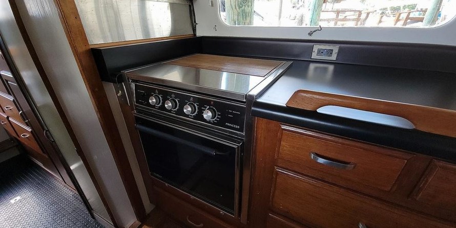 Santa Barbara Boat Builders 39