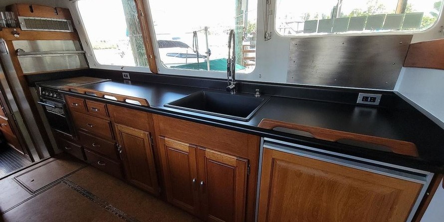 Santa Barbara Boat Builders 39
