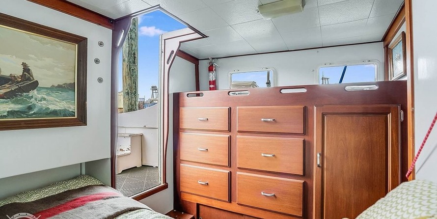 Santa Barbara Boat Builders 39