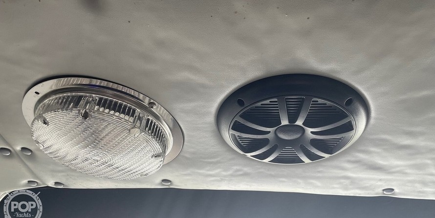 Trojan 11 Meter Express 370