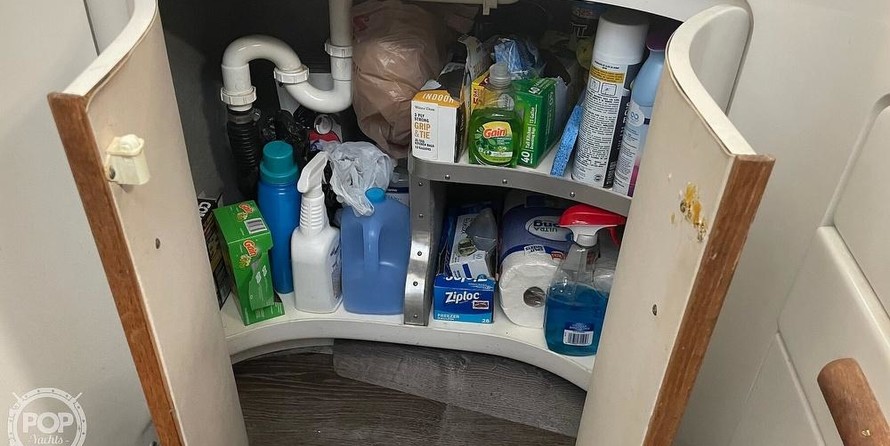 Trojan 11 Meter Express 370