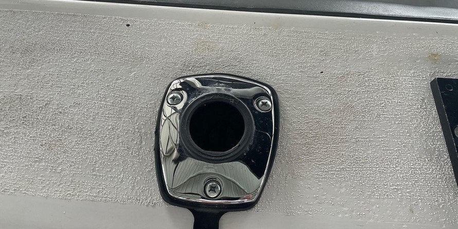 Trojan 11 Meter Express 370