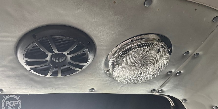 Trojan 11 Meter Express 370