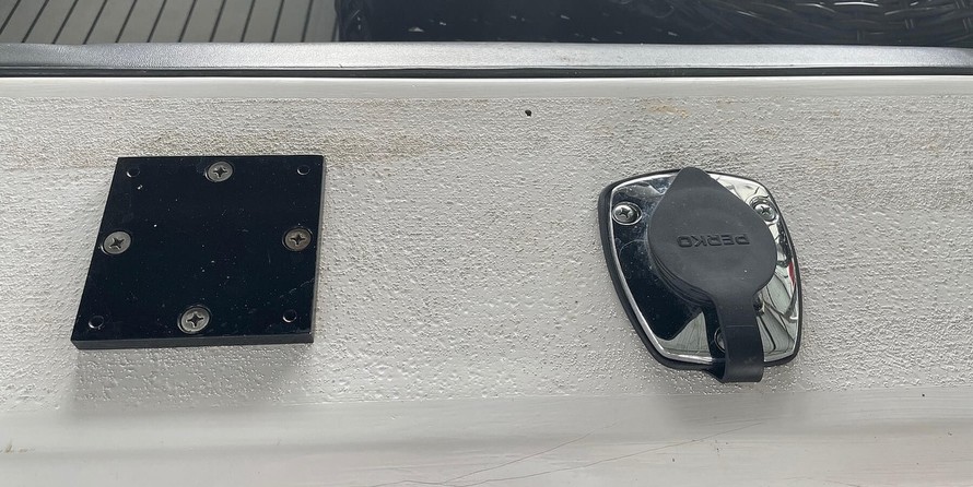 Trojan 11 Meter Express 370