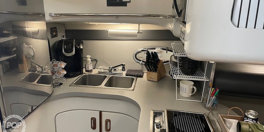 Trojan 11 Meter Express 370