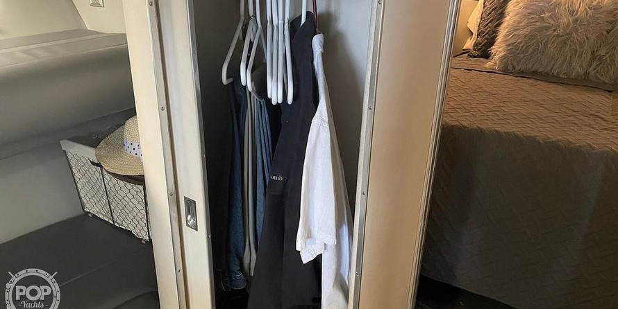 Trojan 11 Meter Express 370