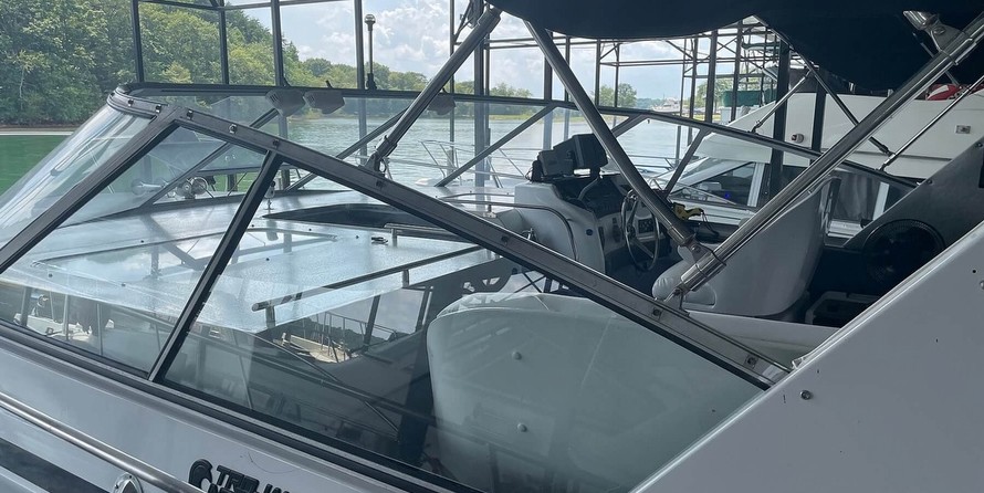 Trojan 11 Meter Express 370