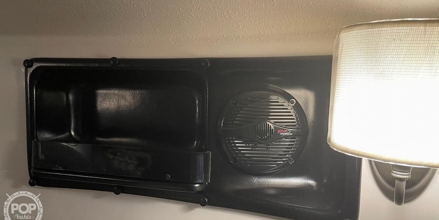 Trojan 11 Meter Express 370