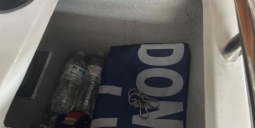 Trojan 11 Meter Express 370