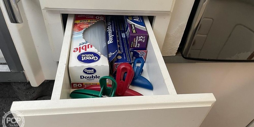 Trojan 11 Meter Express 370