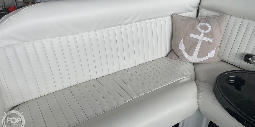 Trojan 11 Meter Express 370