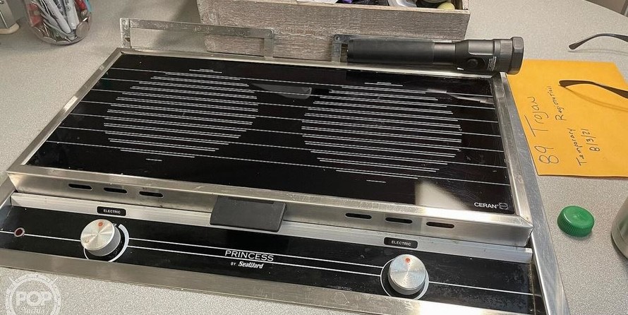 Trojan 11 Meter Express 370