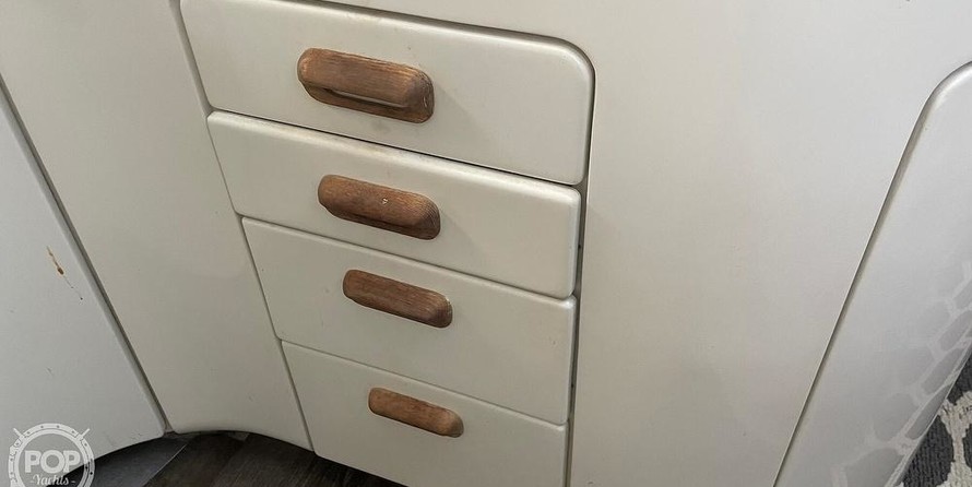 Trojan 11 Meter Express 370