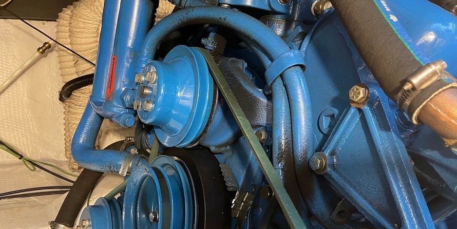 Trojan 11 Meter Express 370