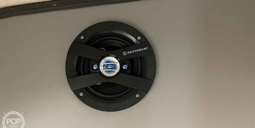 Trojan 11 Meter Express 370