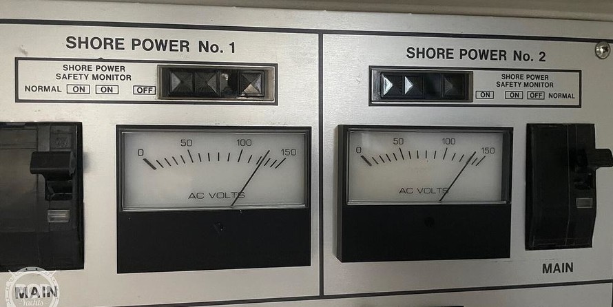 Trojan 11 Meter Express 370