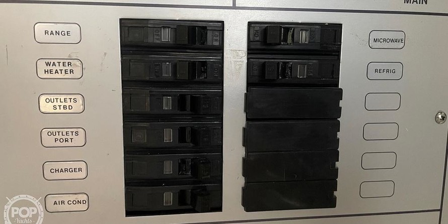 Trojan 11 Meter Express 370