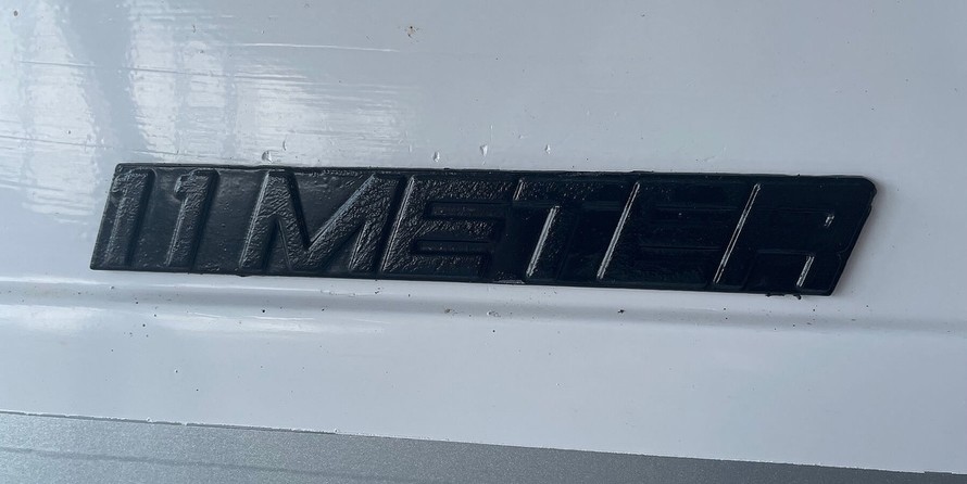 Trojan 11 Meter Express 370