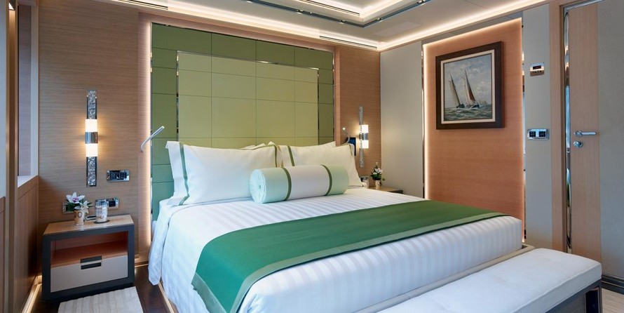 Heesen Galactica Super Nova