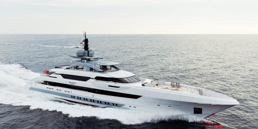 Heesen Galactica Super Nova