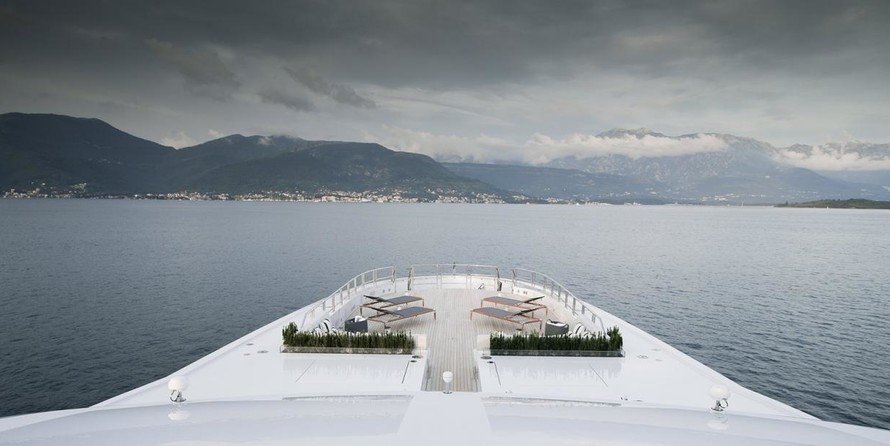 Heesen Galactica Super Nova