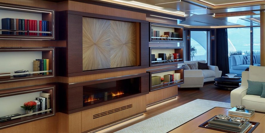 Heesen Galactica Super Nova