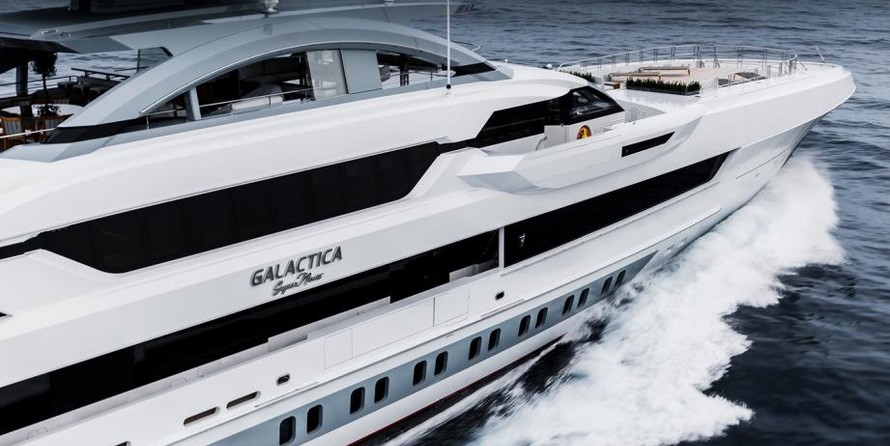 Heesen Galactica Super Nova