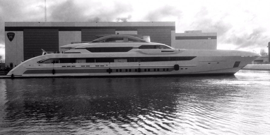 Heesen Galactica Super Nova